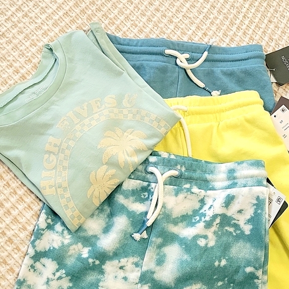 NWT Grayson mini shorts and shirt 5t - Picture 2 of 4